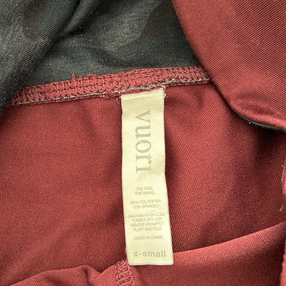 Vuori Maroon Red Low Rise Leggings Women's XS - Picture 6 of 6